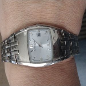 KENNETH COLE BABY BLUE FACE SILVER BAND WATCH  NEEDS BATTERY "UNISEX"